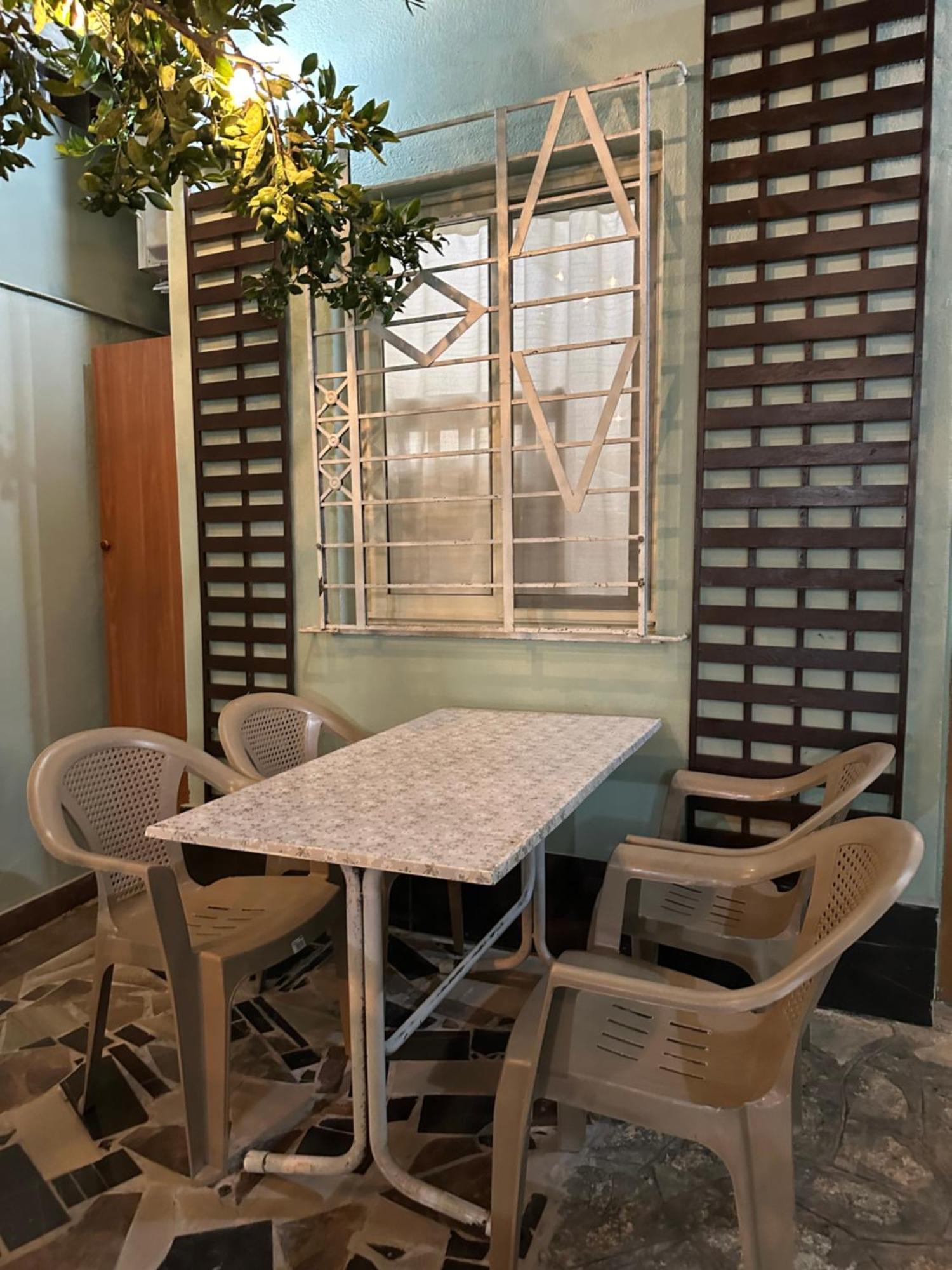 Tirana Lemon Breeze Hostel Exterior photo