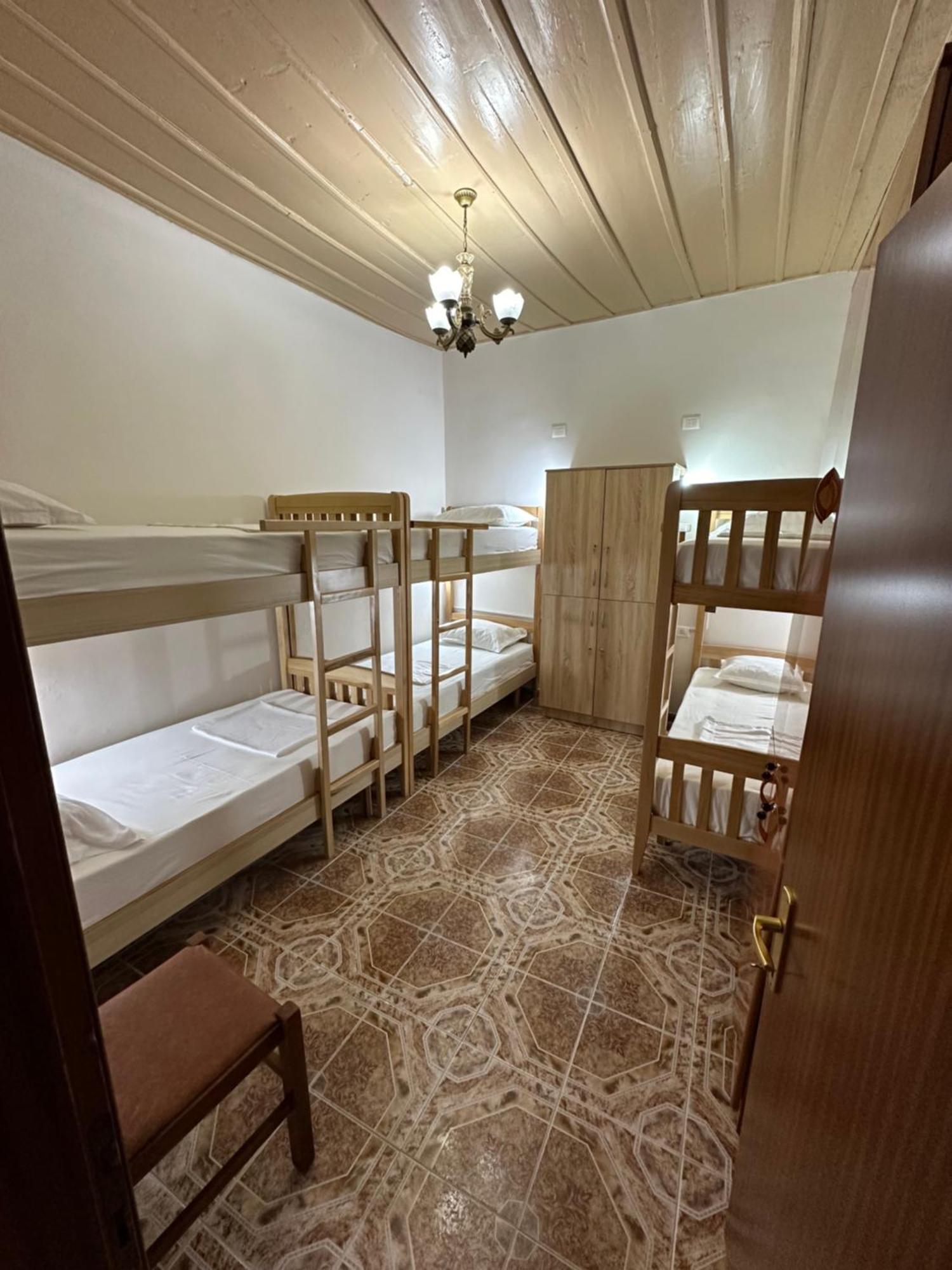 Tirana Lemon Breeze Hostel Exterior photo
