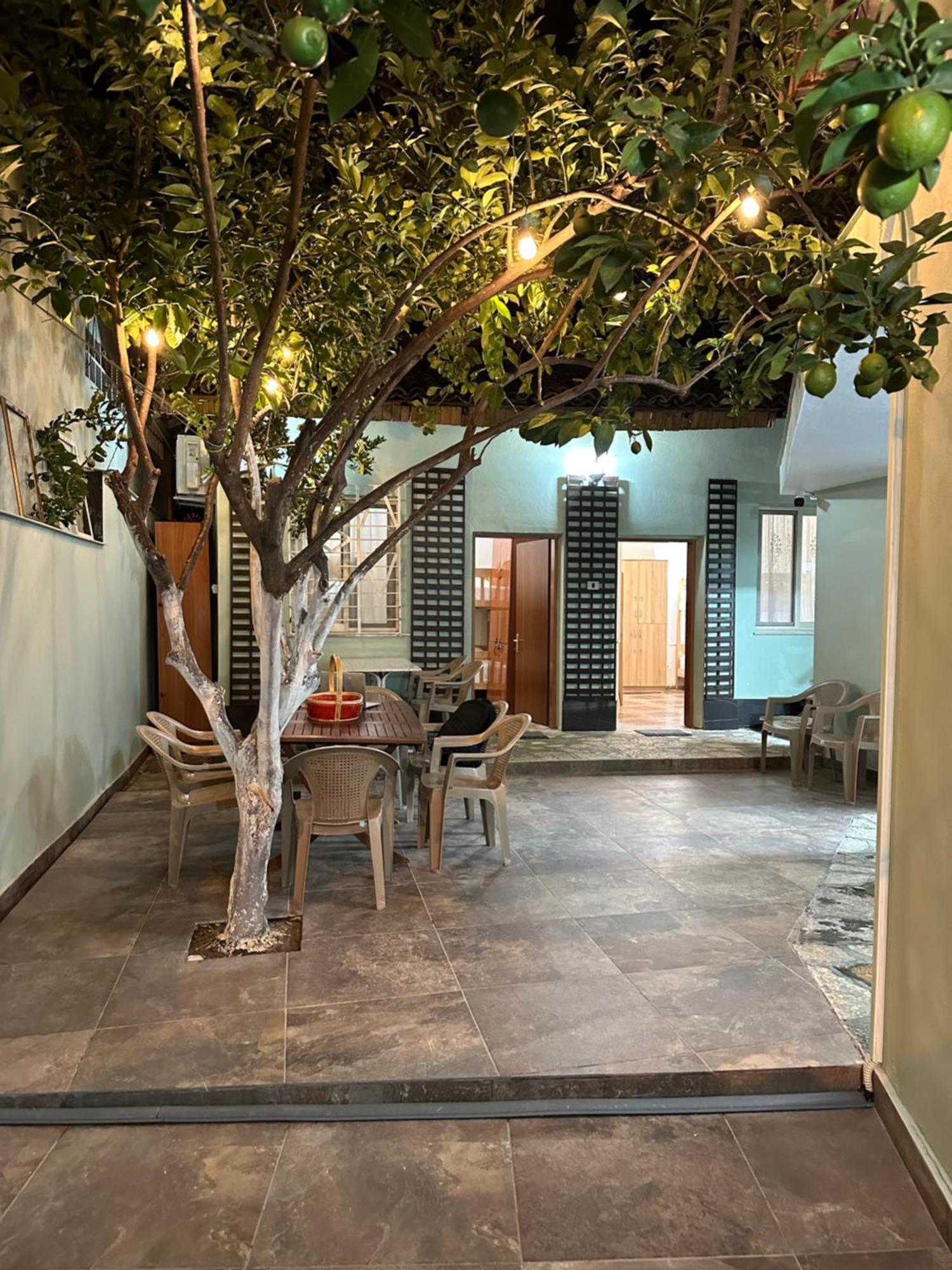 Tirana Lemon Breeze Hostel Exterior photo