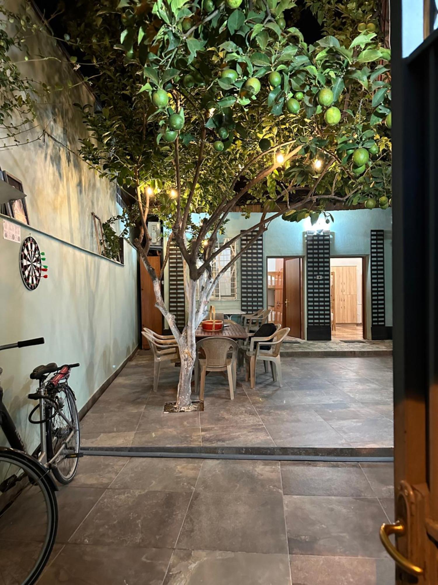 Tirana Lemon Breeze Hostel Exterior photo