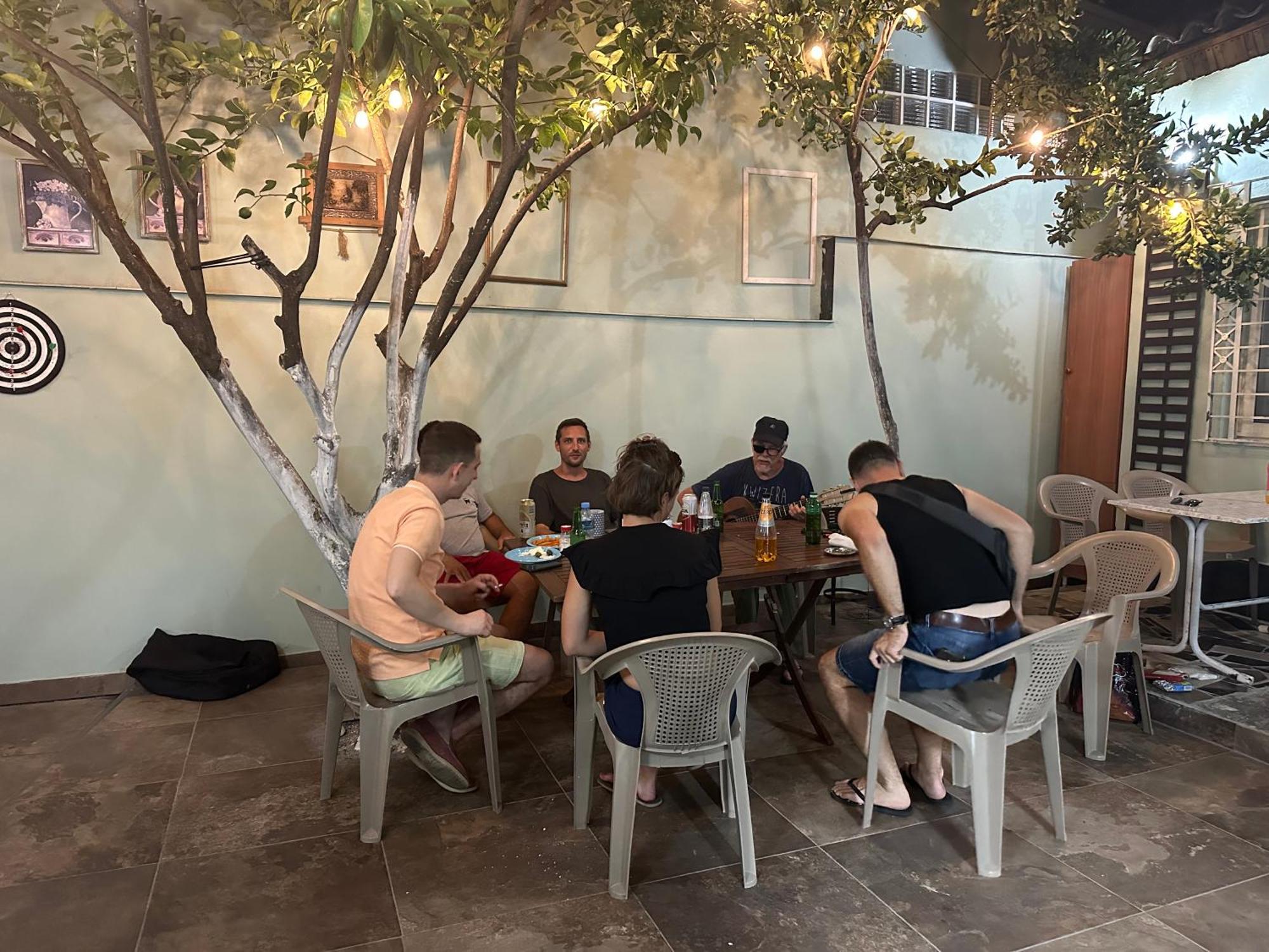 Tirana Lemon Breeze Hostel Exterior photo