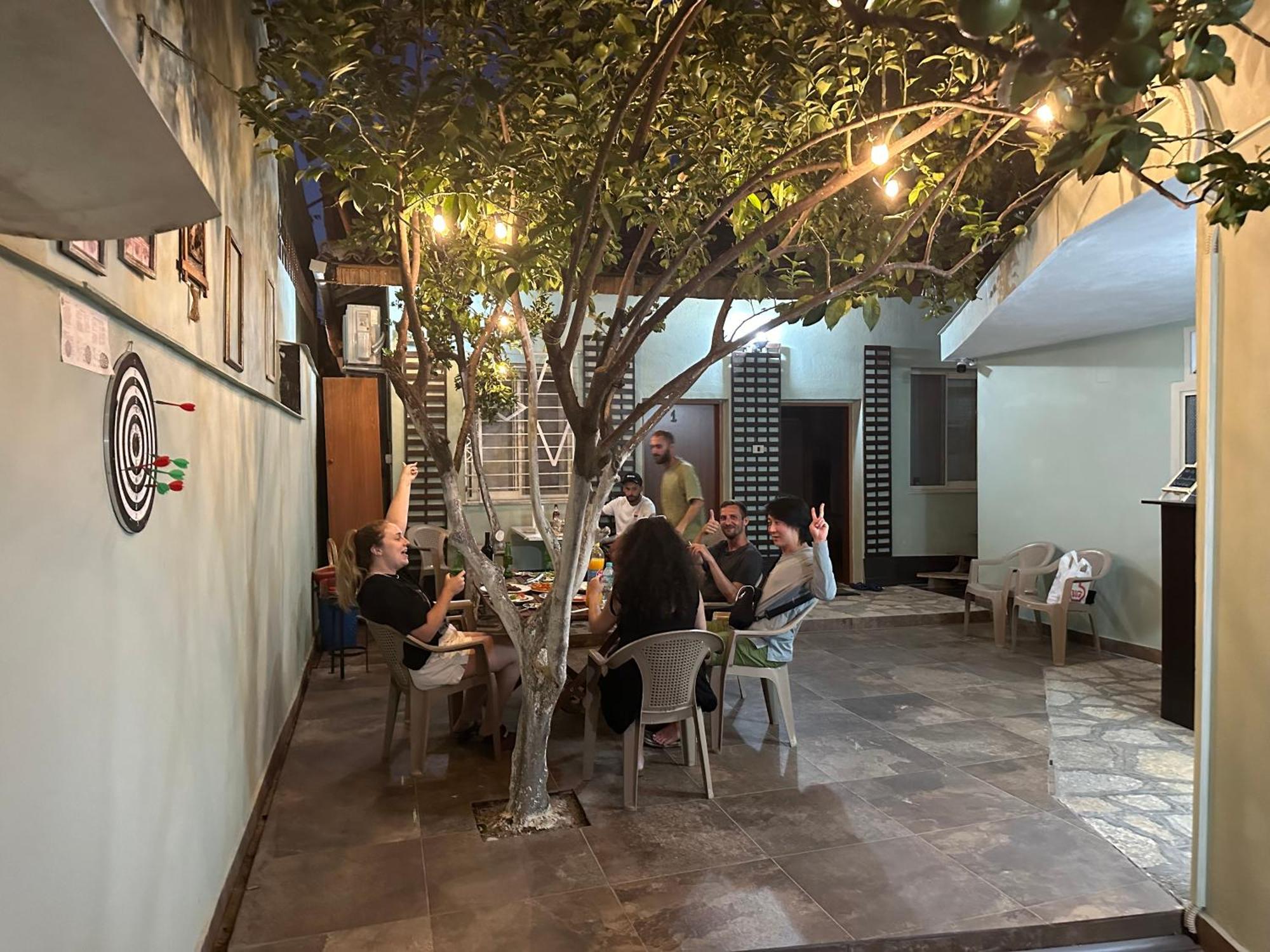 Tirana Lemon Breeze Hostel Exterior photo